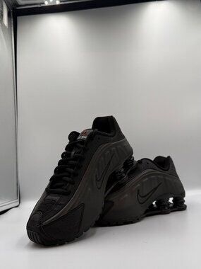 Nike Shox R4 Triple Black CW2626-003 GS SZ 7W/5.5Y Womens New Casual Classic